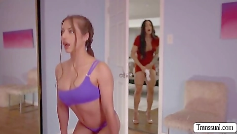 Slut Ts Maid Enjoys Fucking Her Boss While Slut Ts Maid Enjoys Fucking Her Boss While